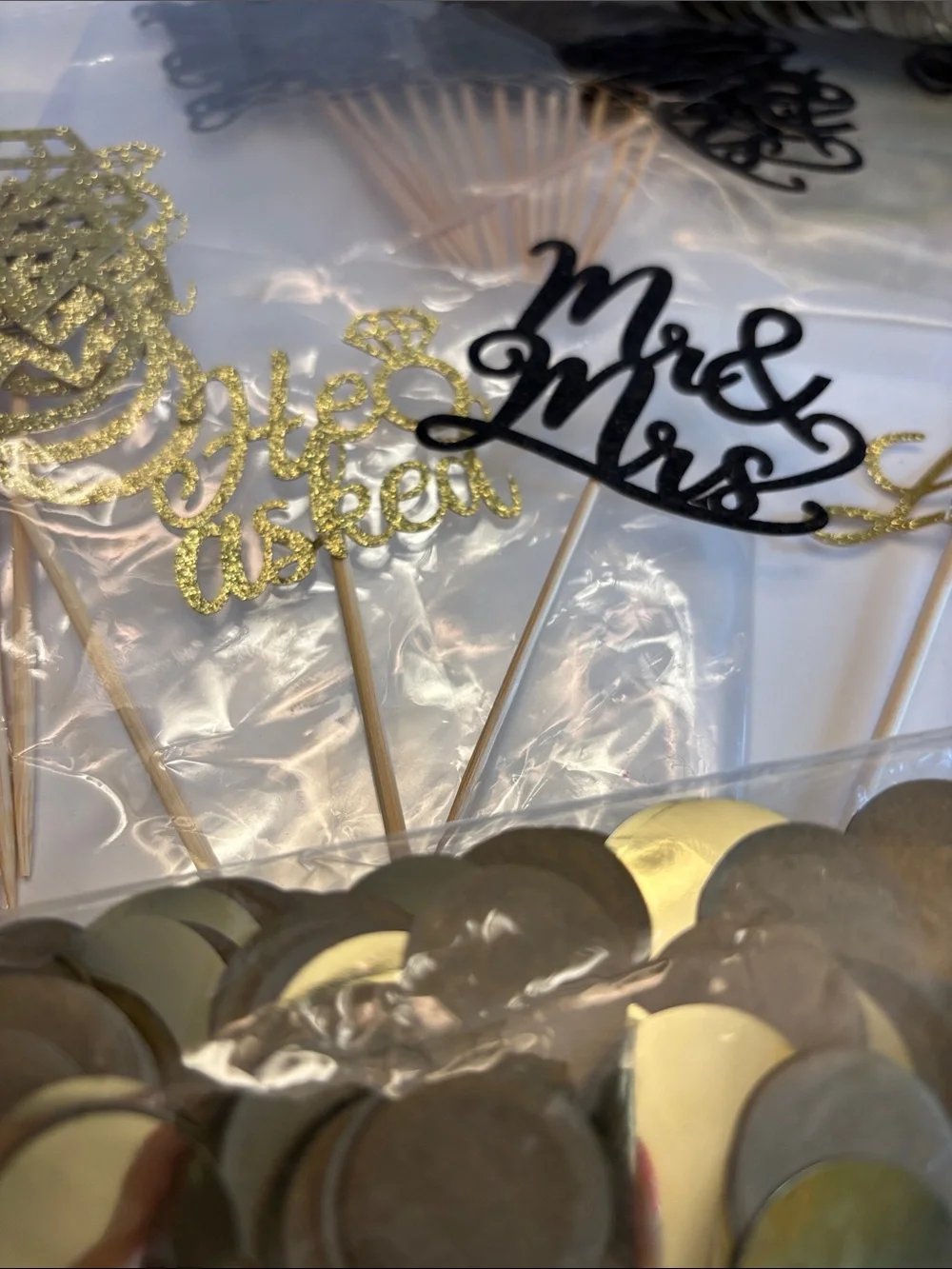 Gold and Black Wedding Mr & Mrs Party Kit